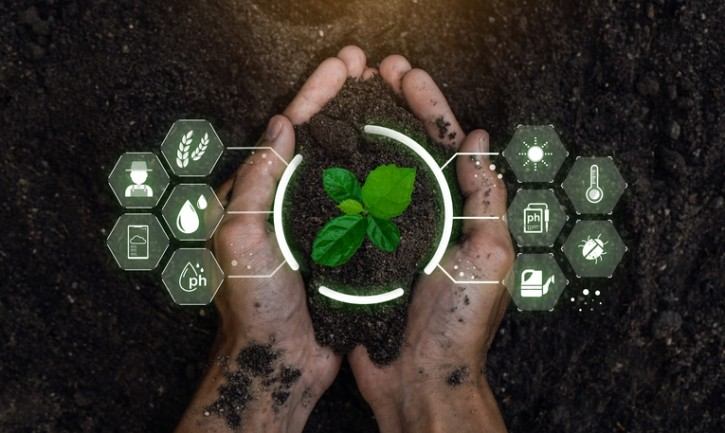 The Rise of Farming Technology in Small-Scale and Weekend Farming Traceability and Trust in Farming Technology